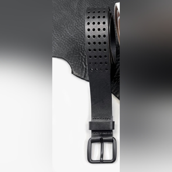 Brave Leather Belt - Size 34 - Black - Picture 6 of 8